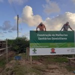 Prefeitura de Tavares inicia obras de construção para melhorias sanitárias domiciliares. Projeto com recursos do Ministério da Saúde e FUNASA.